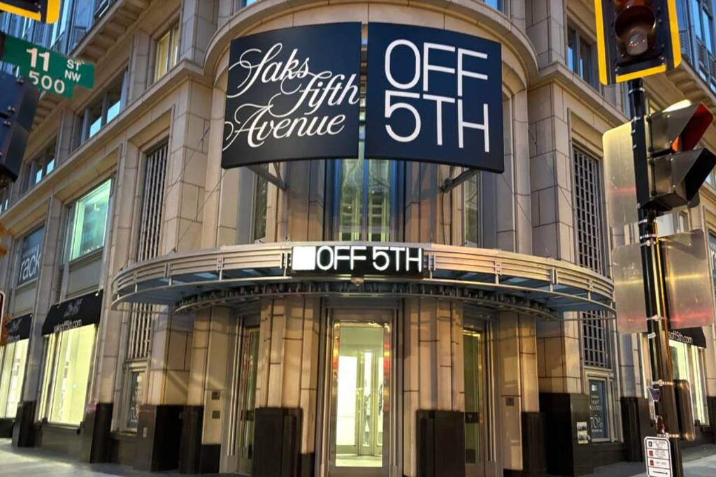 Saks Off Fifth Avenue